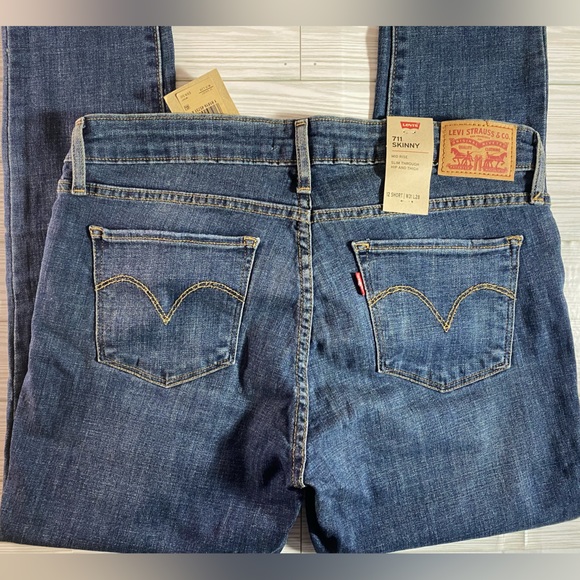 Women’s Levi’s Skinny Jeans Size 12 Short - Picture 6 of 6